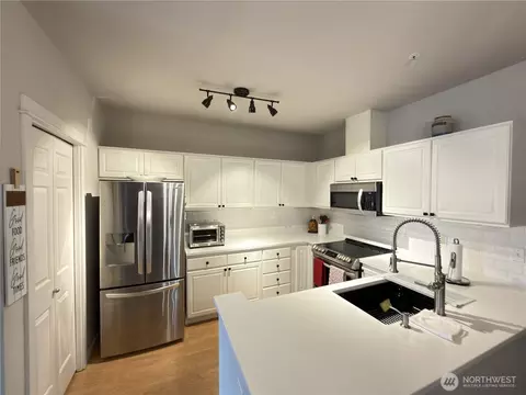 15026 40th Ave W #2-401, Lynnwood, WA 98087