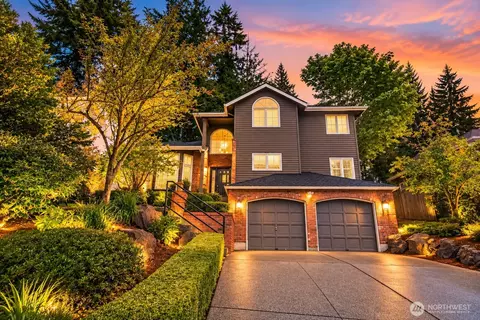 1010 106th Ave SE, Bellevue, WA 98004