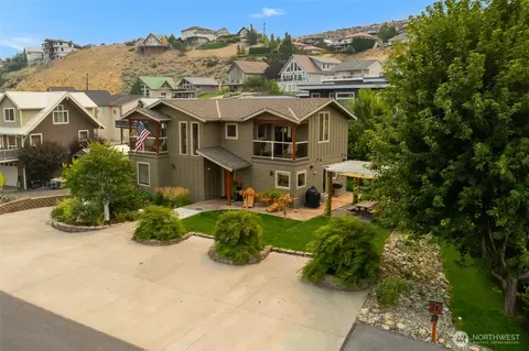 340 Lake Front Rd, Orondo, WA 98843