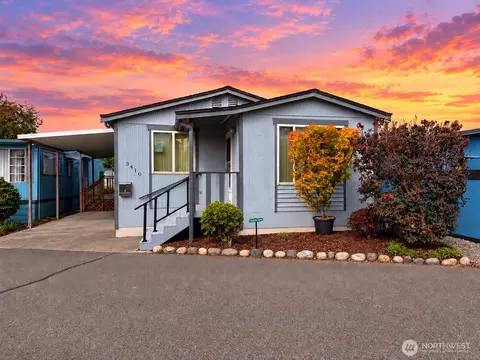 3410 S 182nd St, Seatac, WA 98188