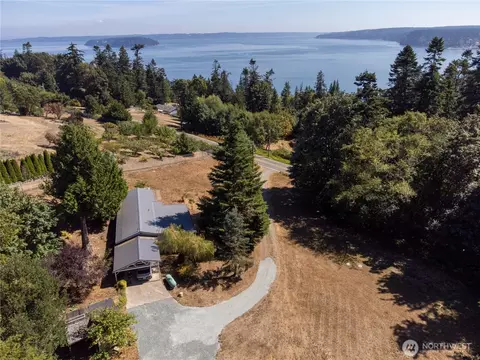 4965 S Camano Dr, Camano Island, WA 98282