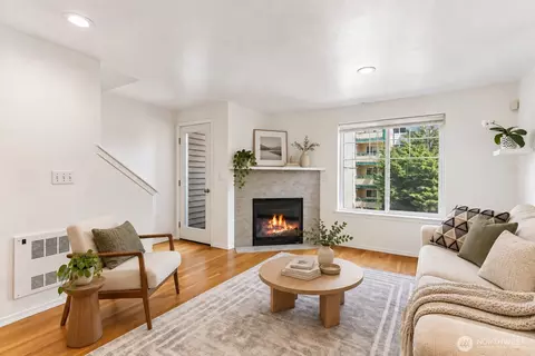 12333 28th Ave NE #B, Seattle, WA 98125