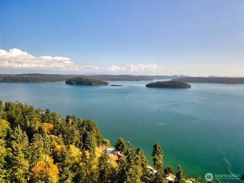 6860 Salmon Beach Rd, Anacortes, WA 98221