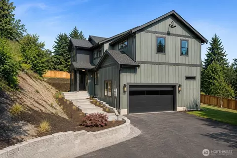 1238 9th St SW, Puyallup, WA 98371