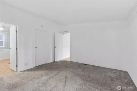 Bedroom - 11100 4th Ave W #4, Everett, WA 98204 photo 5 of 10