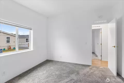 Bedroom - 11100 4th Ave W #4, Everett, WA 98204 photo 10 of 10