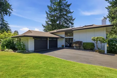 4802 111th Ave NE, Kirkland, WA 98033