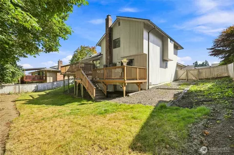 Exterior - 10704 44th Ave SE, Everett, WA 98208 photo 5 of 7