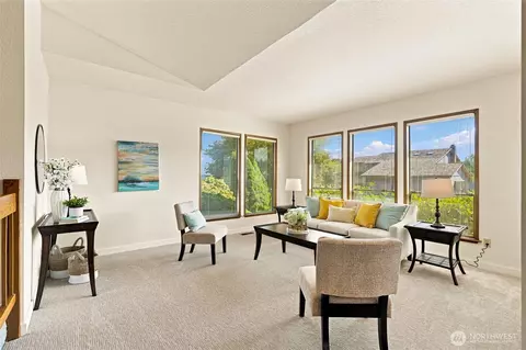 Living - 10704 44th Ave SE, Everett, WA 98208 photo 1 of 5