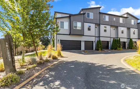 3230 148th St SW #B2, Lynnwood, WA 98087