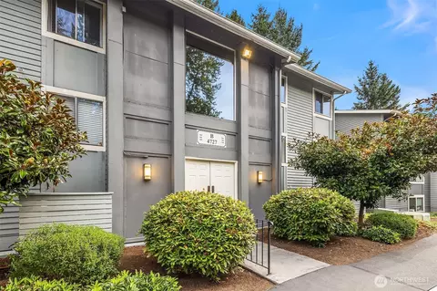 4727 W Lake Sammamish Pkwy SE #B206, Issaquah, WA 98027