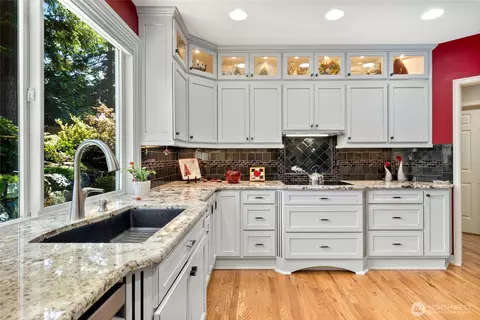 Kitchen - 16023 24th Dr SE, Mill Creek, WA 98012 photo 2 of 3