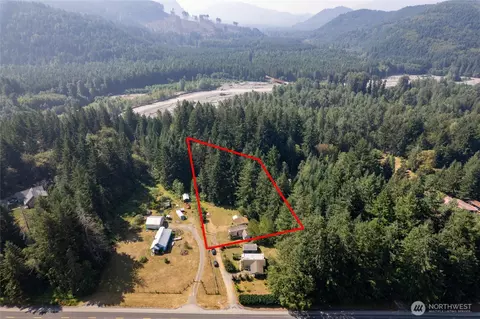 22520 State Route 706 E, Ashford, WA 98304