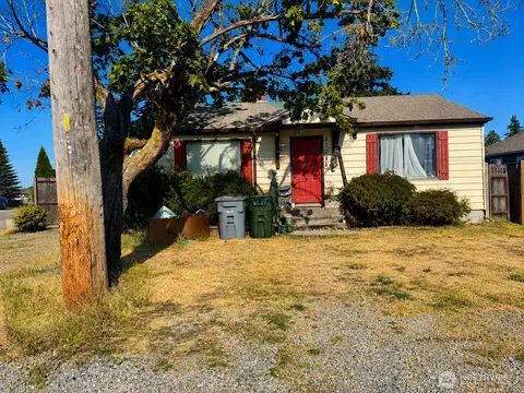 11011 9th Avenue Ct S, Tacoma, WA 98444