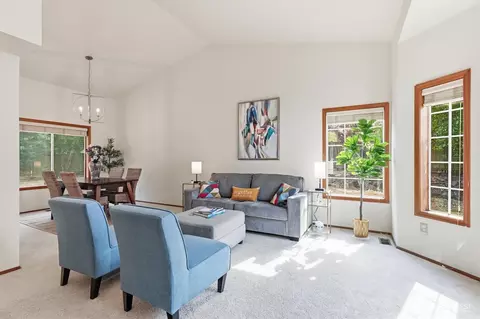 5201 107th St SW, Mukilteo, WA 98275