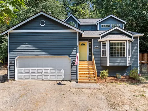 12568 Spohn Rd NE, Poulsbo, WA 98370