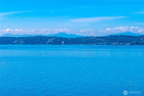 29903 Marine View Dr SW, Federal Way, WA 98023