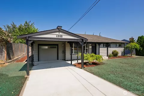 Exterior - 4960 Vesper Dr, Everett, WA 98203 photo 4 of 11