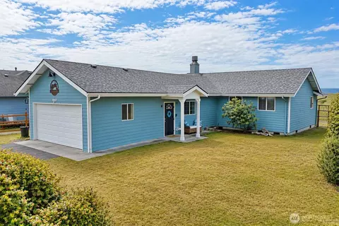 19407 K Pl, Long Beach, WA 98631