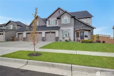 1438 40th St SE, Puyallup, WA 98372