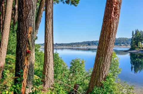 16406 Thorpe Rd NE, Poulsbo, WA 98370
