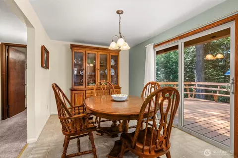 Dining - 132 Armstrong Rd, Chehalis, WA 98532 photo 1 of 1