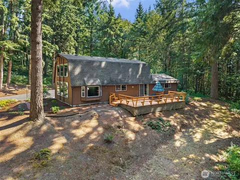 Exterior - 132 Armstrong Rd, Chehalis, WA 98532 photo 6 of 11
