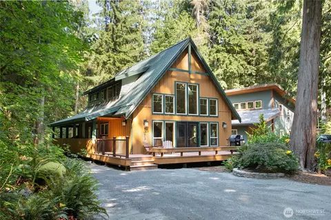 7073 Rainier Way, Glacier, WA 98244