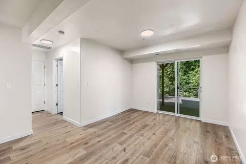 Living - 7508 Tyee Rd, Everett, WA 98203 photo 6 of 8