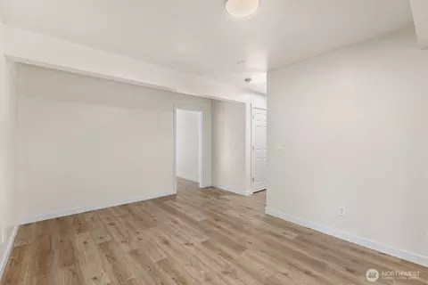 Living - 7508 Tyee Rd, Everett, WA 98203 photo 7 of 8