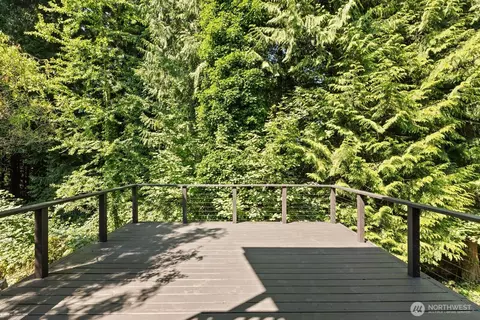 Exterior - 7508 Tyee Rd, Everett, WA 98203 photo 4 of 10