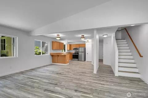 Living - 3115 York Rd, Everett, WA 98204 photo 1 of 5