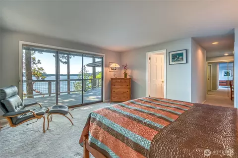 Bedroom - 1307 Spring Point Rd, Deer Harbor, WA 98243 photo 1 of 6