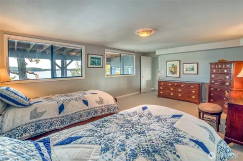 Bedroom - 1307 Spring Point Rd, Deer Harbor, WA 98243 photo 5 of 6