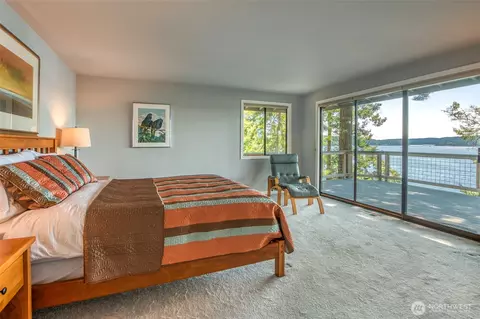Bedroom - 1307 Spring Point Rd, Deer Harbor, WA 98243 photo 2 of 6