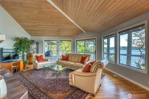 Living - 1307 Spring Point Rd, Deer Harbor, WA 98243 photo 1 of 4