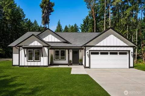 8918 127th Avenue Ct, Anderson Island, WA 98303