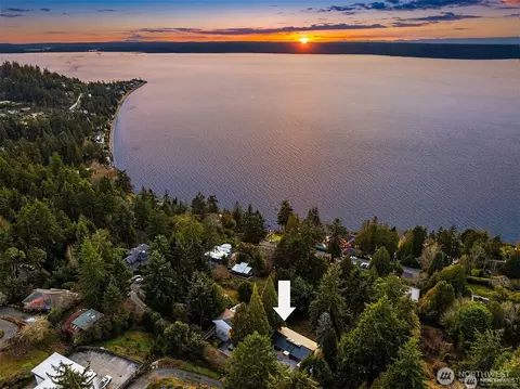 15733 25th Ave SW, Burien, WA 98166