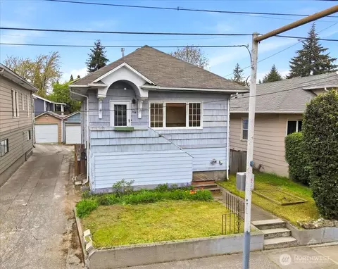 308 NE 50th St, Seattle, WA 98105
