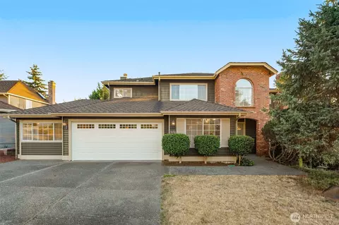 9701 S 203rd St, Kent, WA 98031