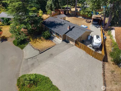 1706 Foxfire Dr SE, Olympia, WA 98513