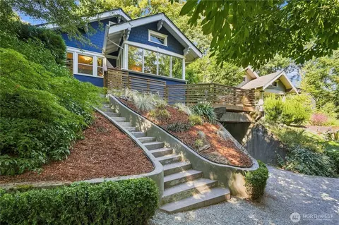 1731 Lake Washington Blvd S, Seattle, WA 98144