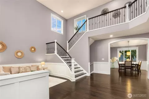 Entry Way - 20213 126th Ave NE, Bothell, WA 98011 photo 3 of 3