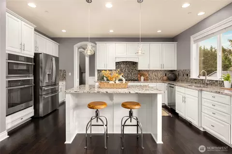 Kitchen - 20213 126th Ave NE, Bothell, WA 98011 photo 2 of 2