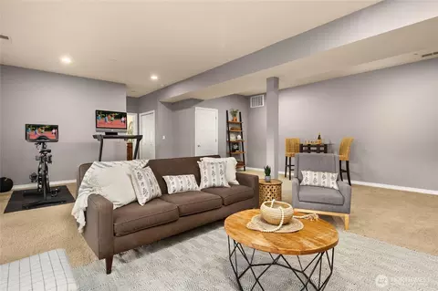 Living - 20213 126th Ave NE, Bothell, WA 98011 photo 5 of 6