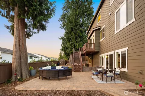 Exterior - 20213 126th Ave NE, Bothell, WA 98011 photo 5 of 7