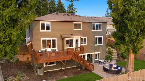 Exterior - 20213 126th Ave NE, Bothell, WA 98011 photo 6 of 7