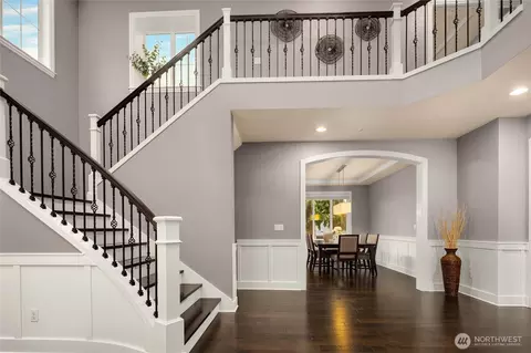 Entry Way - 20213 126th Ave NE, Bothell, WA 98011 photo 2 of 3