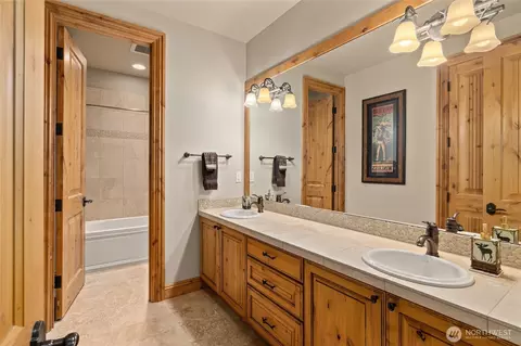 Bath - 1752 Ruby King Loop, Cle Elum, WA 98922 photo 7 of 7