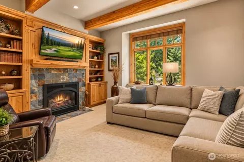 Living - 1752 Ruby King Loop, Cle Elum, WA 98922 photo 4 of 5